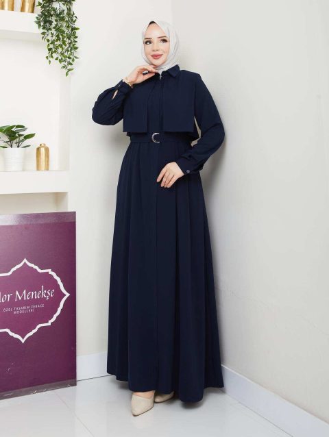 Alya Pelerinli Model
